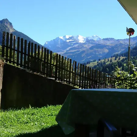 Zimmermann By Interhome 昆塔尔